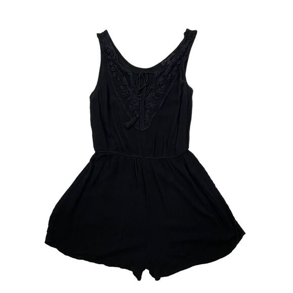 Ladies BE COOL Brand Black Crepe Crochet Detail Romper Size Large - Picture 5 of 11